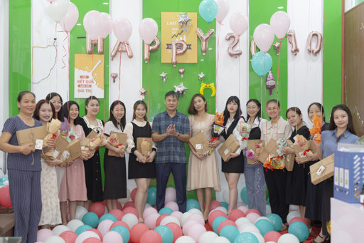 Hiển thị tin tức Công ty Cổ Phần Tập đoàn FEC tổ chức 20/10 cho toàn thể cán bộ, nhân viên nữ  Hình ảnh tin tức Công ty Cổ Phần Tập đoàn FEC tổ chức 20/10 cho toàn thể cán bộ, nhân viên nữ