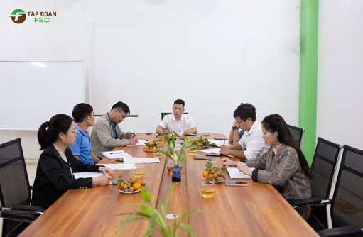 Hiển thị tin tức Chi bộ FEC: Đổi mới, quyết tâm đưa Tập đoàn FEC phát triển Hình ảnh tin tức Chi bộ FEC: Đổi mới, quyết tâm đưa Tập đoàn FEC phát triển