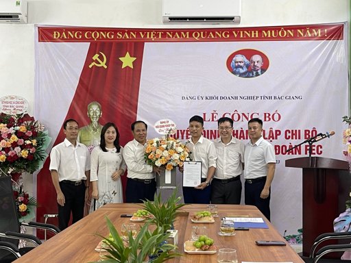 Hiển thị tin tức LỄ CÔNG BỐ QUYẾT ĐỊNH THÀNH LẬP CHI BỘ CÔNG TY CỔ PHẦN TẬP ĐOÀN FEC Hình ảnh tin tức LỄ CÔNG BỐ QUYẾT ĐỊNH THÀNH LẬP CHI BỘ CÔNG TY CỔ PHẦN TẬP ĐOÀN FEC