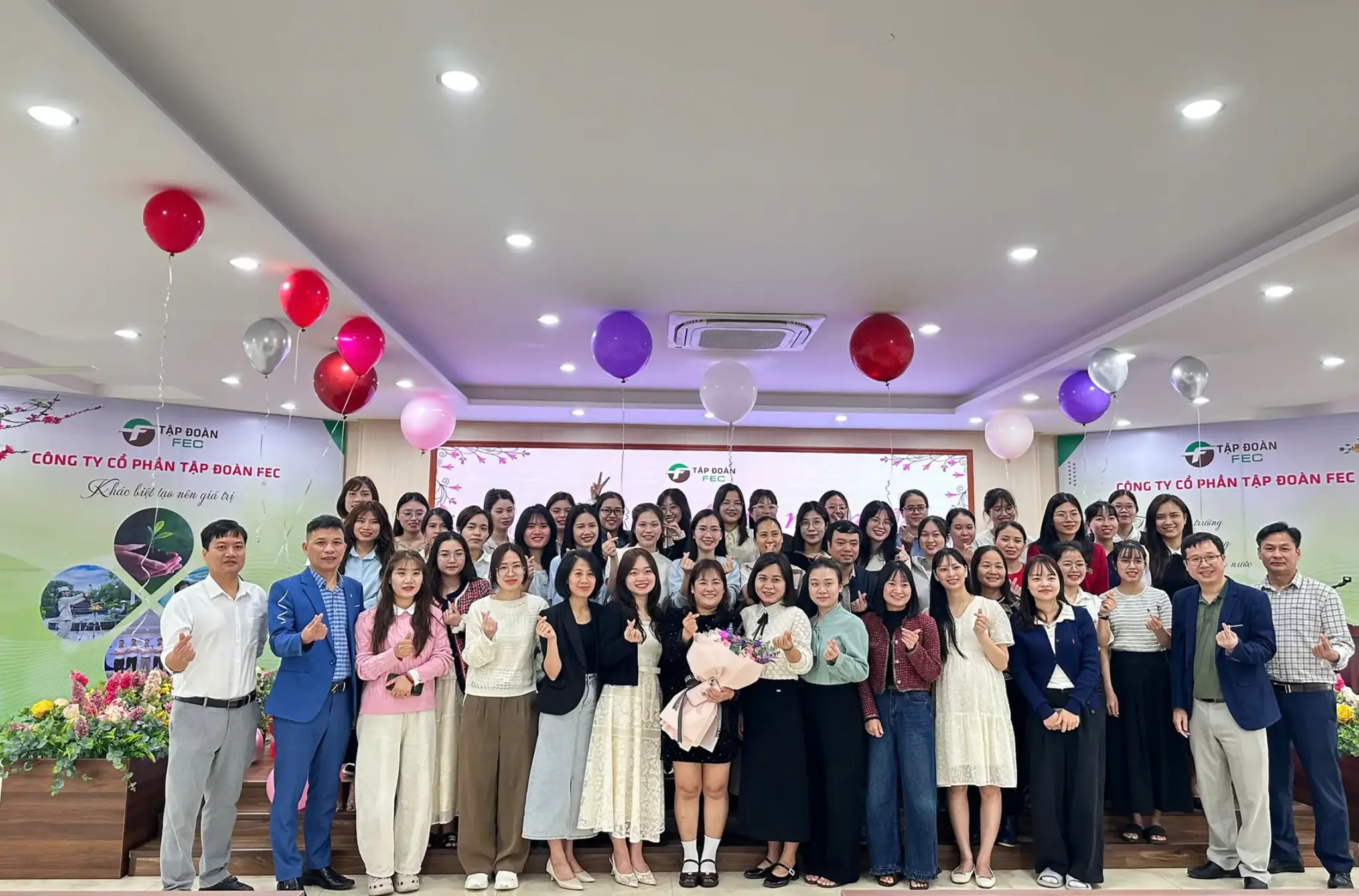 Hình ảnh tin tức FEC GROUP Tổ chức chương trình Chào mừng ngày Quốc tế Phụ nữ 8/3